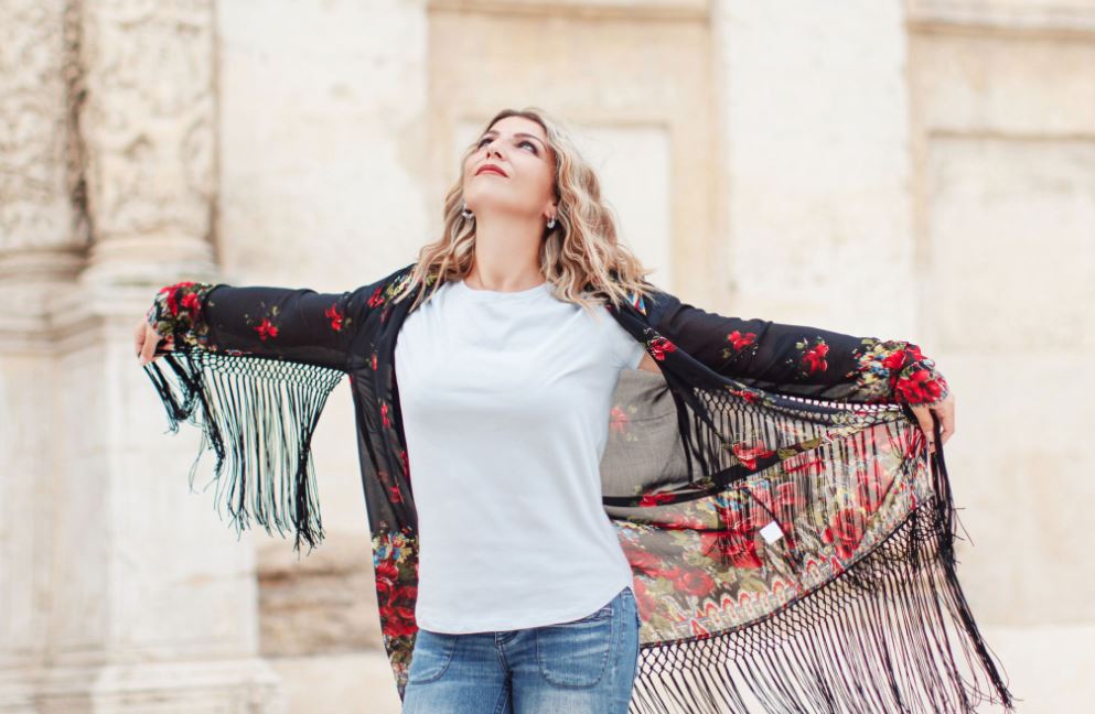 Guide To Choosing The Most Flattering Neckline For You