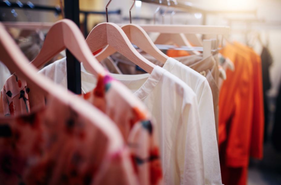 Understanding the Difference Between a Boutique vs Clothing Store