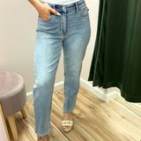 Judy Blue Light Wash Ankle Straight Jeans