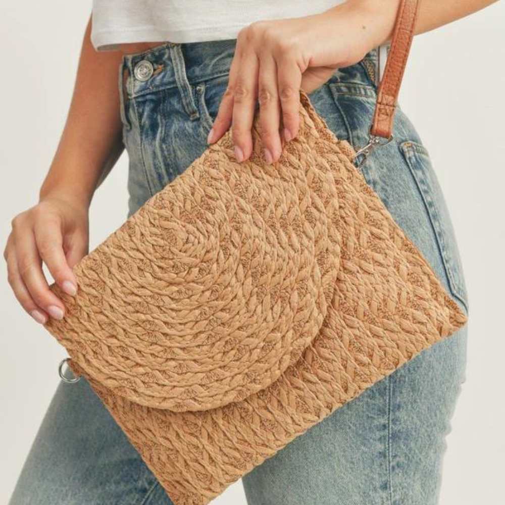 Straw Crossbody/Clutch