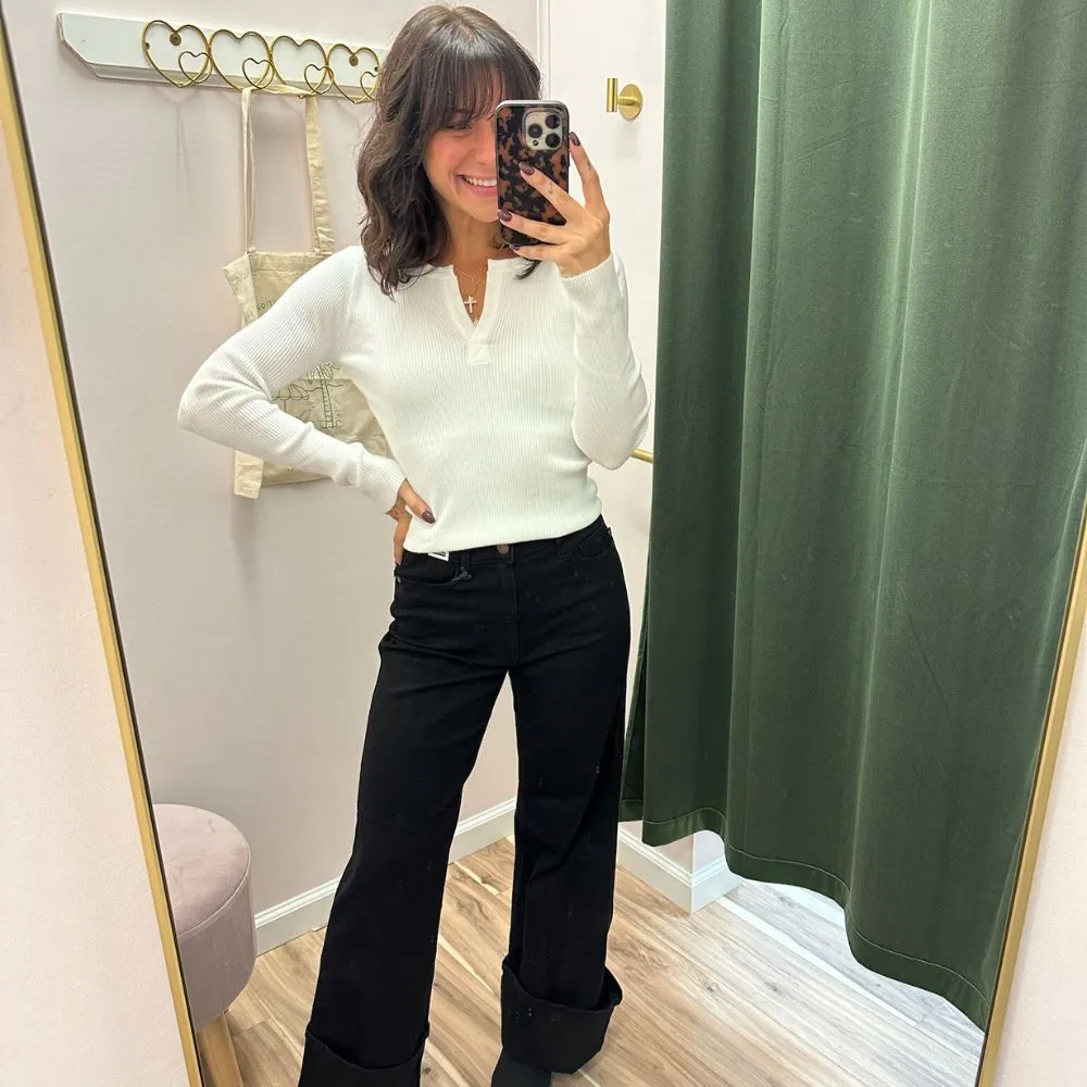 V- neck notch Sweater - Image 2