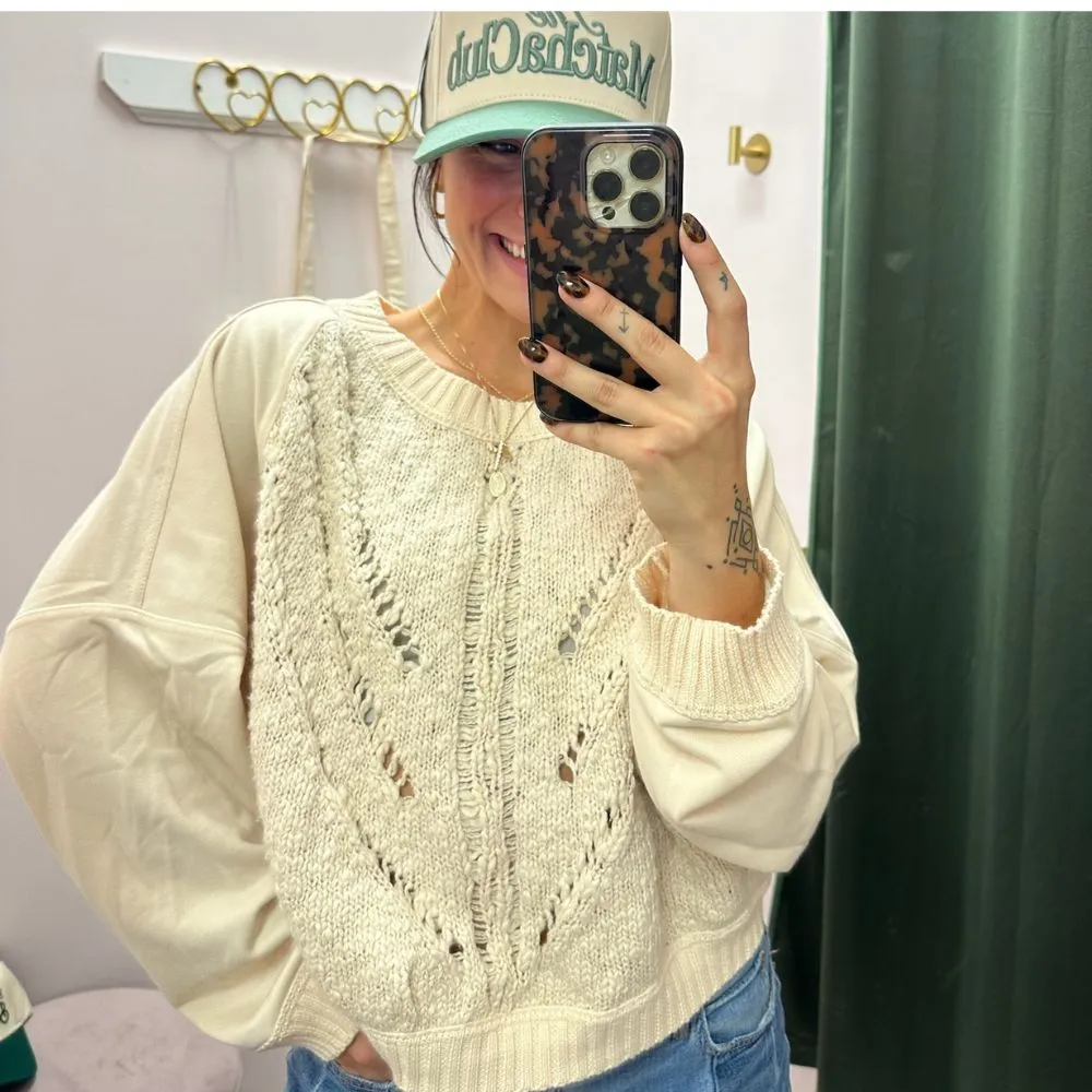 Cozy Contrast Knit Sweater - Image 2