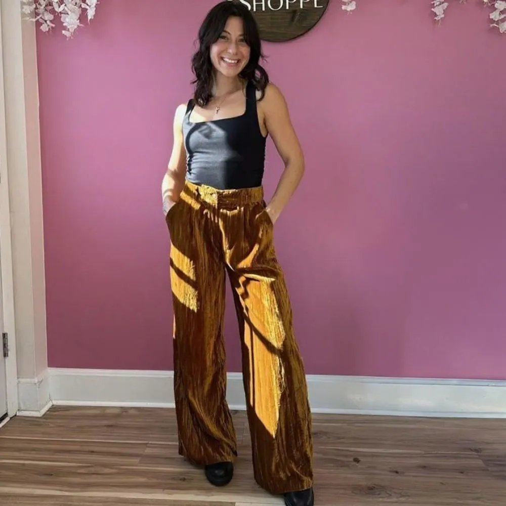 Easel Ice Velvet Camel Wide Pant