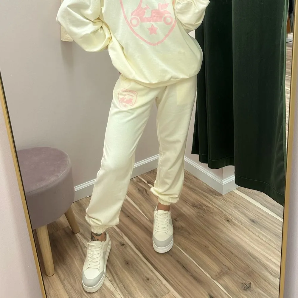 Country Club Cozy Joggers – Cream