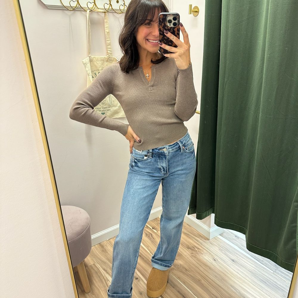 V- neck notch Sweater