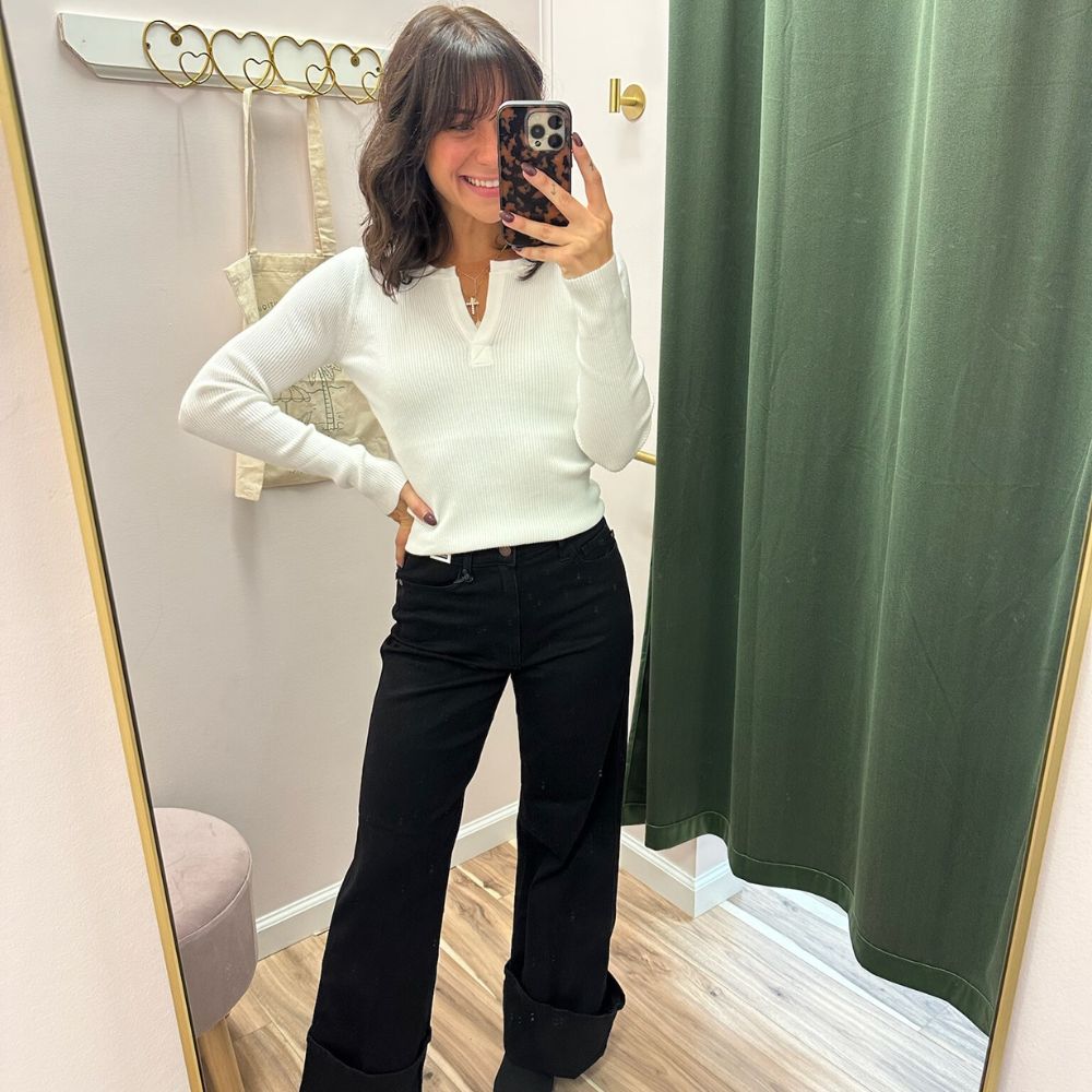 V- neck notch Sweater - Image 2